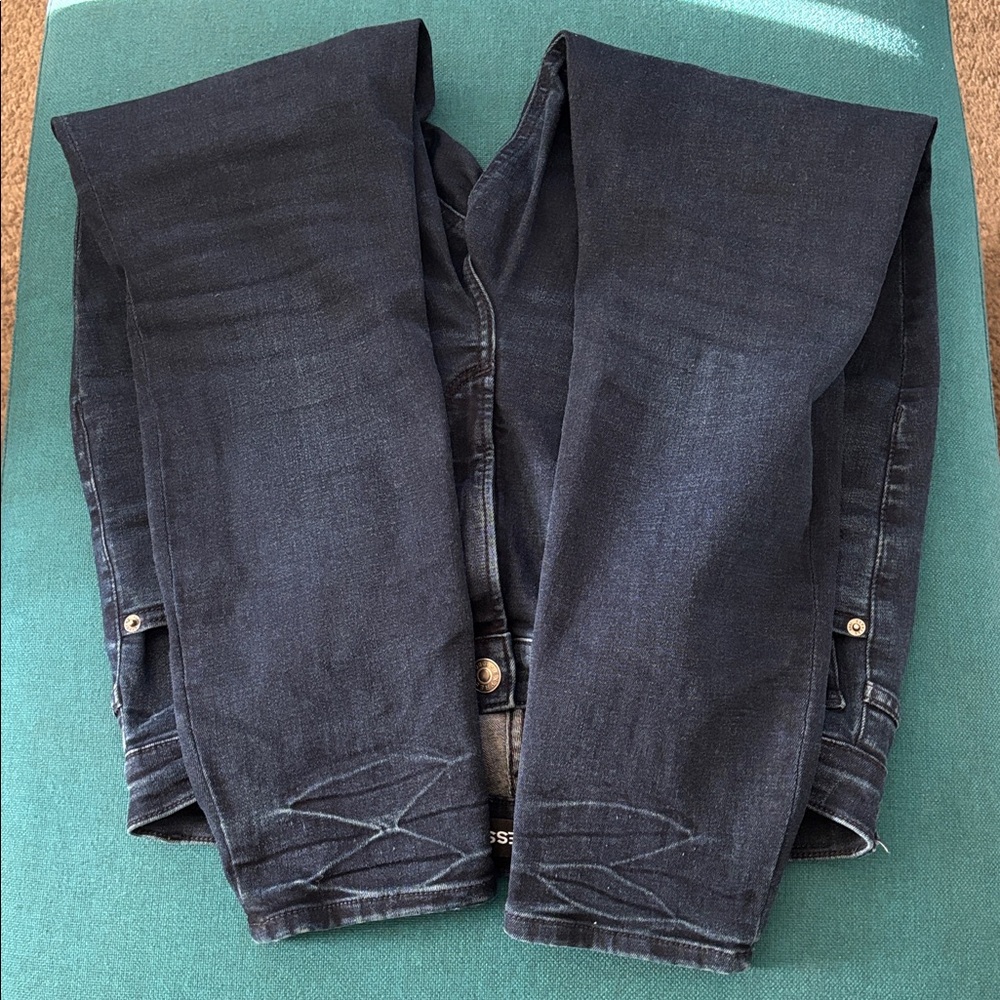 Express Perfect Curves High Rise Jean Legging - Picture 7 of 12